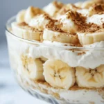 A delicious magnolia banana pudding recipe in a glass bowl.